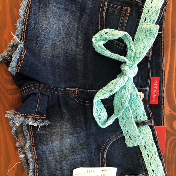BNWT kids Guess shorts - Picture 3 of 3